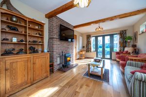 Sitting room- click for photo gallery